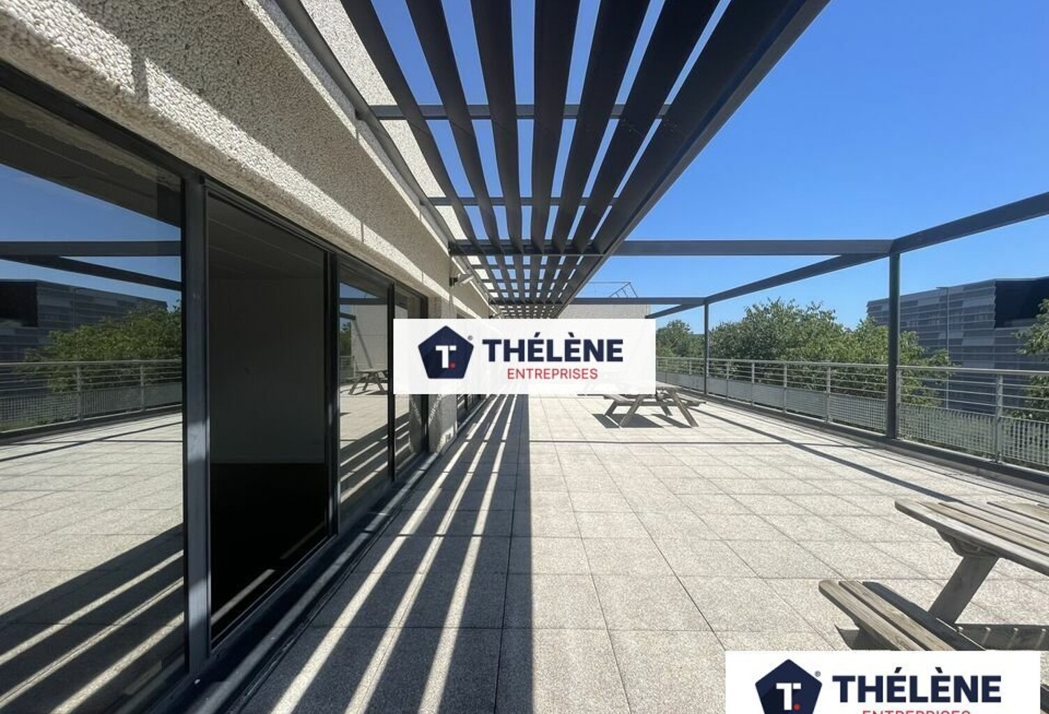 BUREAUX à LOUER — photo 1