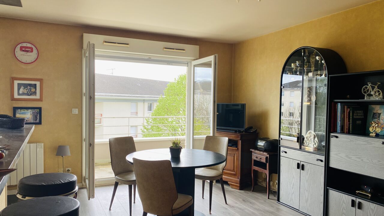 appartement 2 pièces 49 m2 à vendre à Nantes (44300)