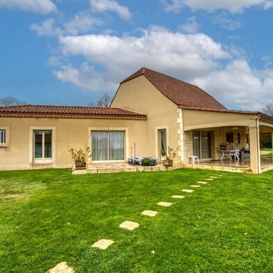 Maison 6 pièces 553850 €