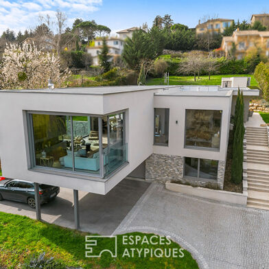 Maison 7 pièces 273 m²