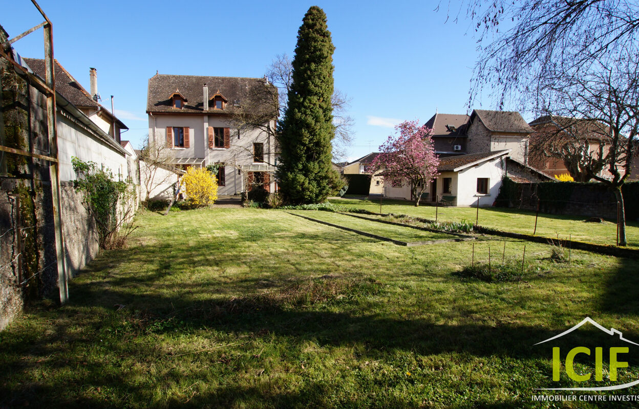 maison 11 pièces 301 m2 à vendre à Les Avenières (38630)