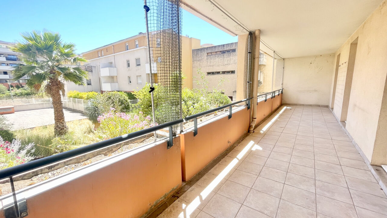 appartement 2 pièces 65 m2 à vendre à Aubagne (13400)