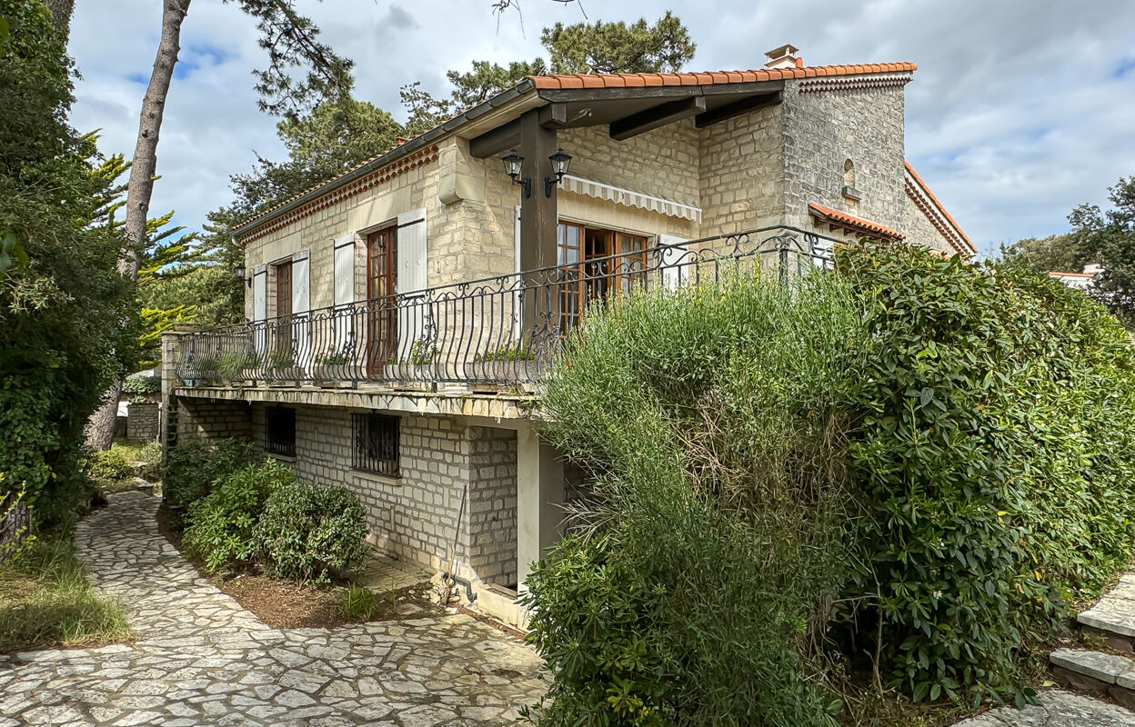 maison 6 pièces 195 m2 à vendre à Vaux-sur-Mer (17640)