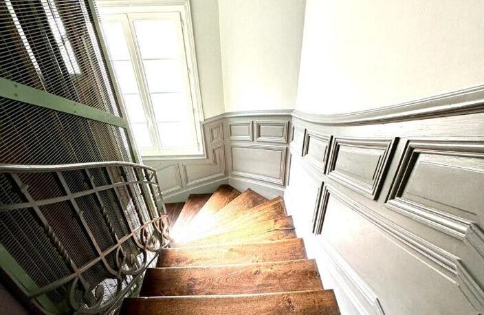 Hyper Centre bel appartement ancien 148 m² au 4 ème étage avec ascenseur — photo 3