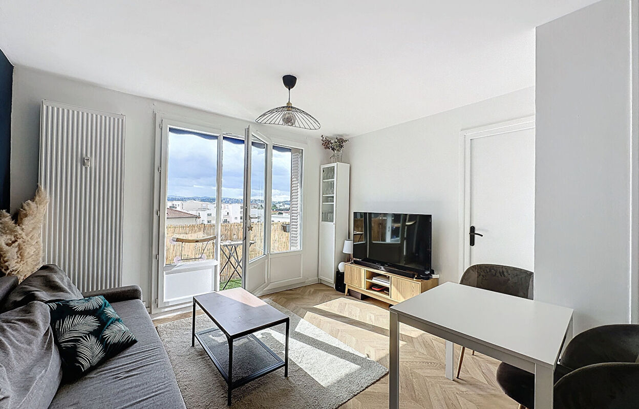 appartement 3 pièces 51 m2 à vendre à Lyon 8 (69008)