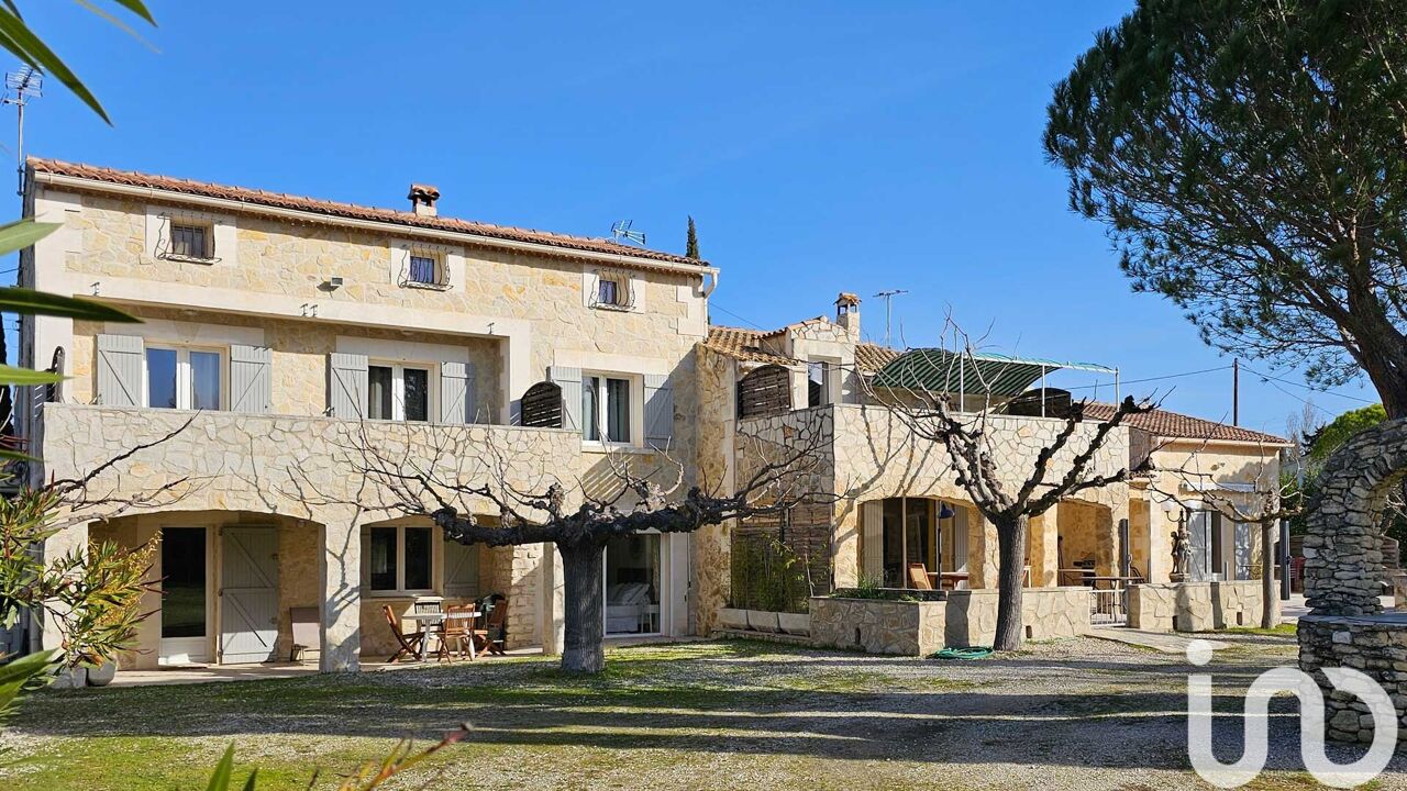 maison 15 pièces 365 m2 à vendre à Saint-Rémy-de-Provence (13210)
