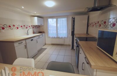 location appartement 690 € CC /mois à proximité de Bourgoin-Jallieu (38300)