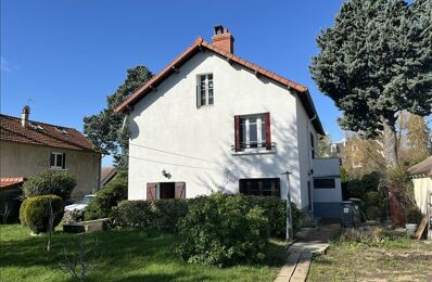 maison 6 pièces 110 m2 à vendre à Saint-Amand-Montrond (18200)