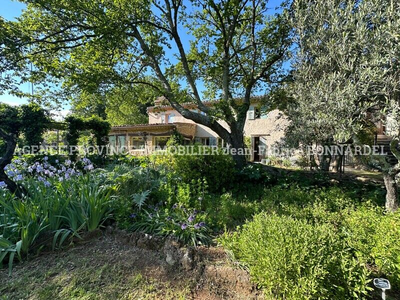 Villa / Maison  T7 à vendre Grignan 26230