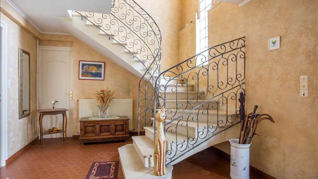 maison 7 pièces 190 m2 à vendre à Aytré (17440)