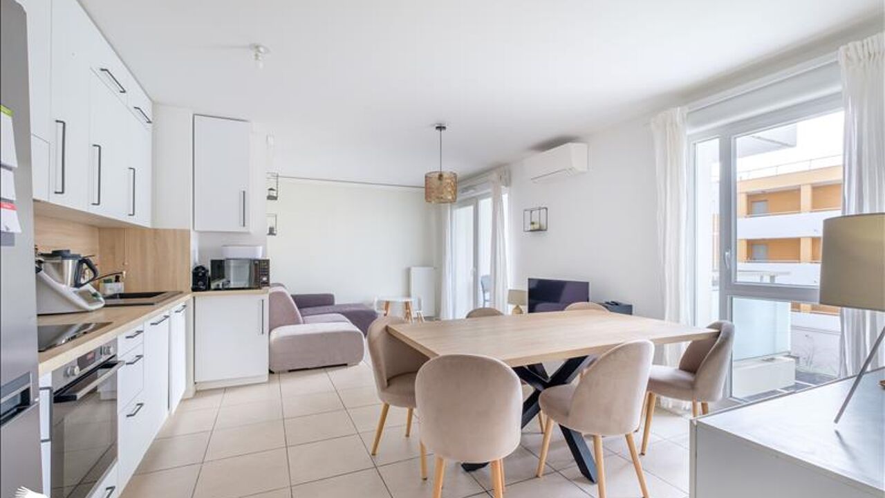 appartement 4 pièces 73 m2 à vendre à Saint-Priest (69800)