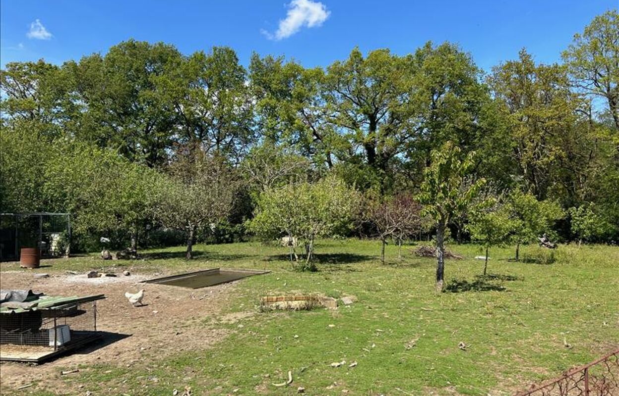 terrain  pièces 2000 m2 à vendre à Les Lucs-sur-Boulogne (85170)