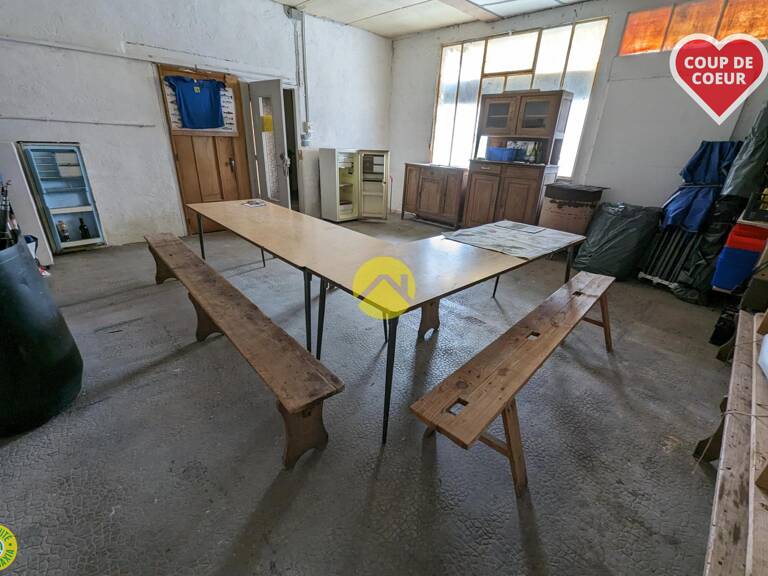 Local   320m²  — photo 1