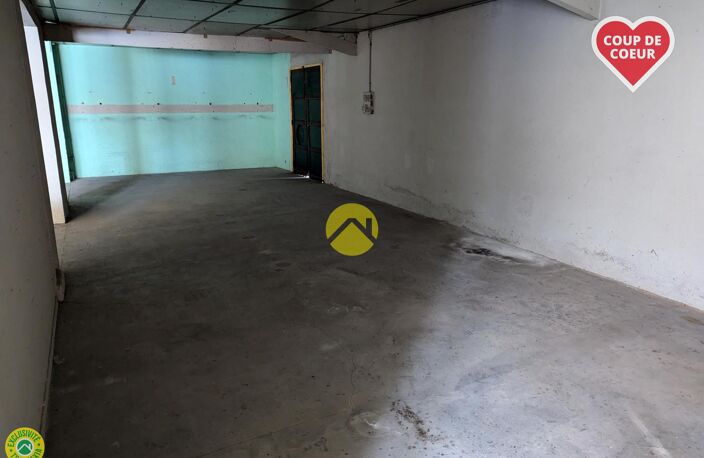 Local   320m²  — photo 3