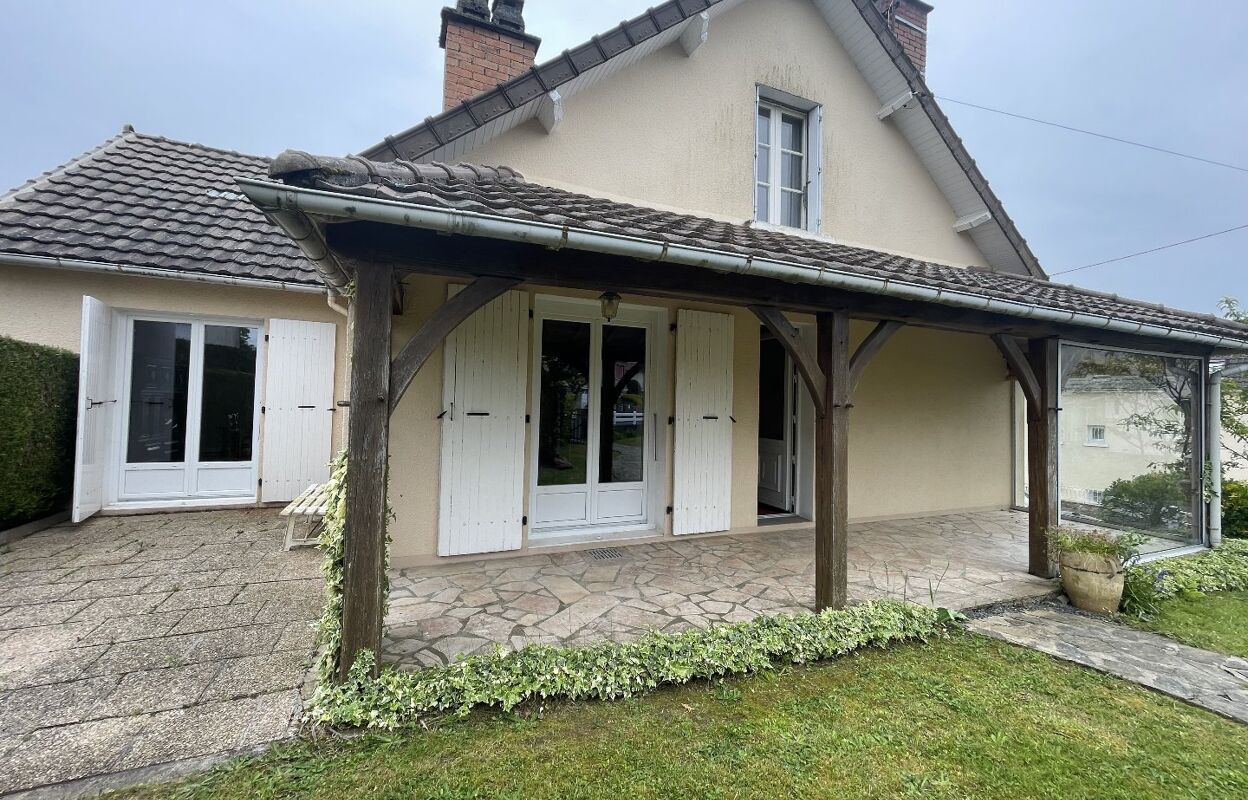 maison 5 pièces 105 m2 à vendre à Saint-Yrieix-la-Perche (87500)