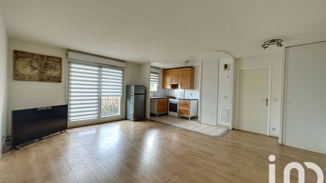appartement 2 pièces 48 m2 à vendre à Sainte-Geneviève-des-Bois (91700)