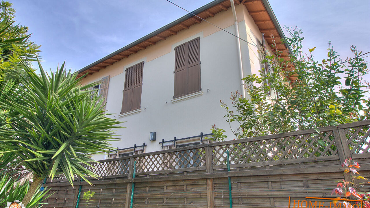 maison 6 pièces 124 m2 à vendre à Golfe-Juan (06220)