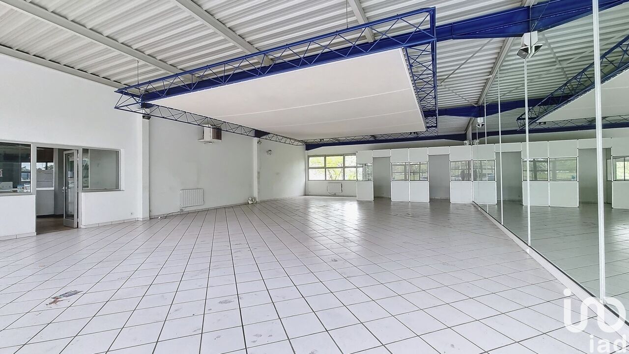 immeuble  pièces 2395 m2 à vendre à Moulins (03000)