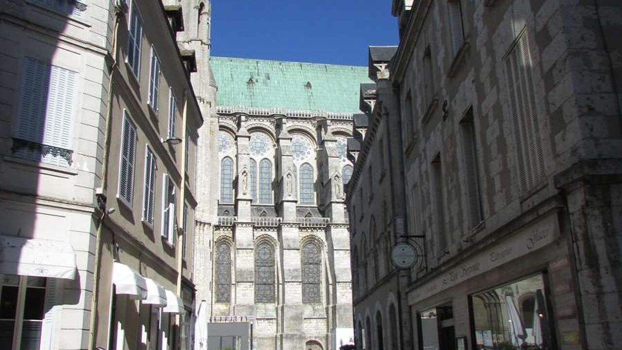 immeuble  pièces 380 m2 à vendre à Chartres (28000)