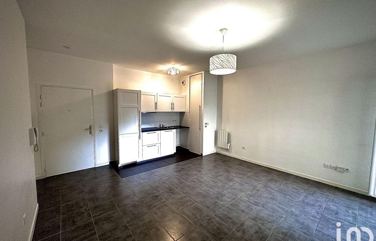 appartement 2 pièces 46 m2 à vendre à Le Plessis-Robinson (92350)