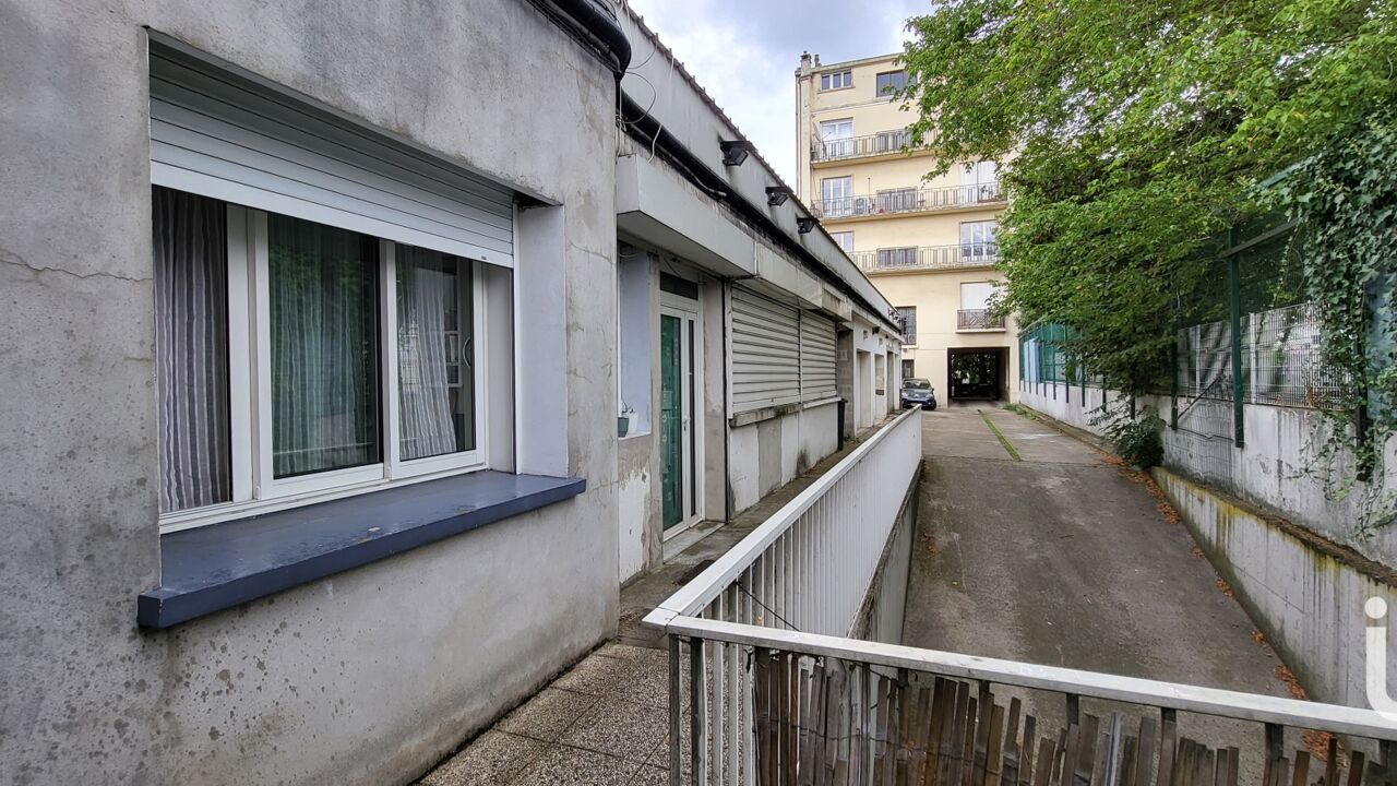 immeuble  pièces 300 m2 à vendre à Aubervilliers (93300)