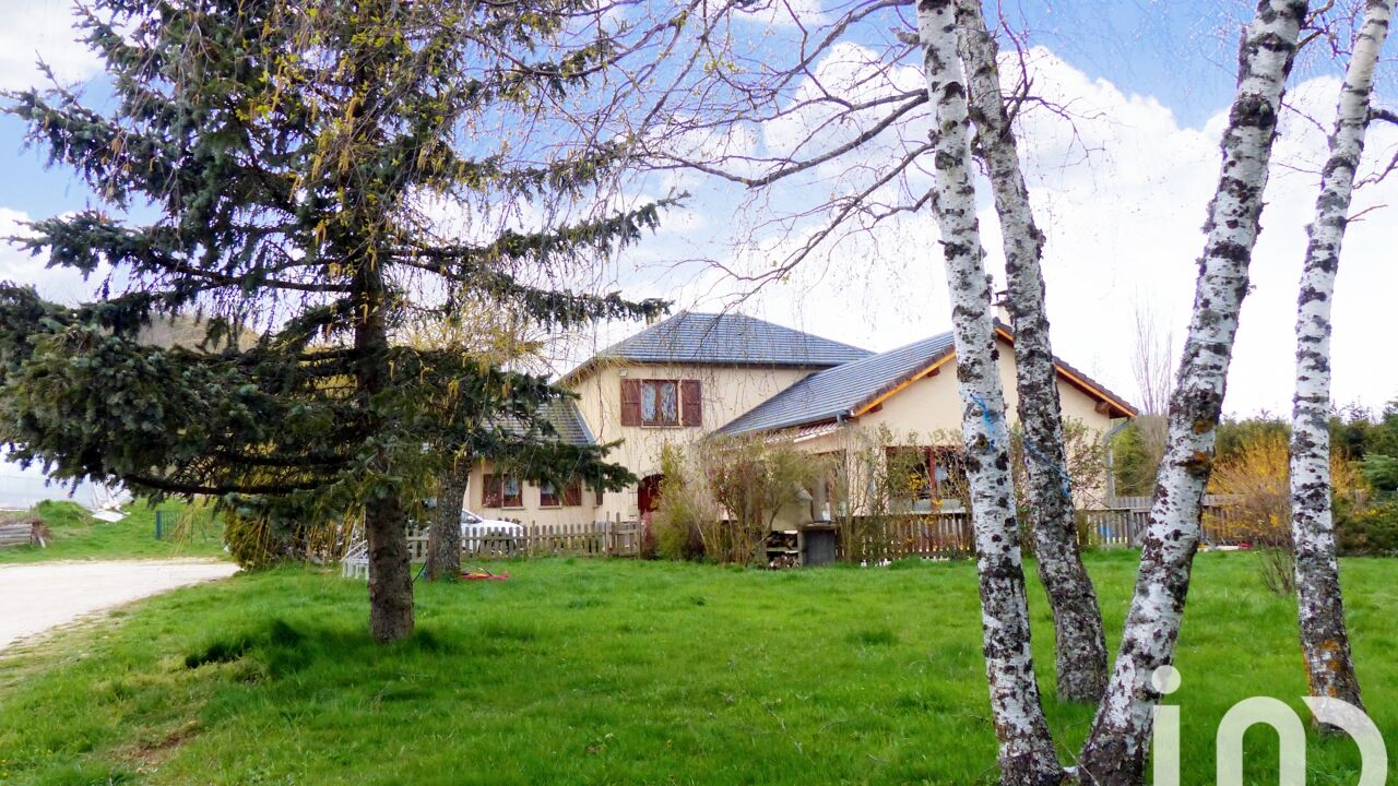 maison 7 pièces 199 m2 à vendre à Fay-sur-Lignon (43430)