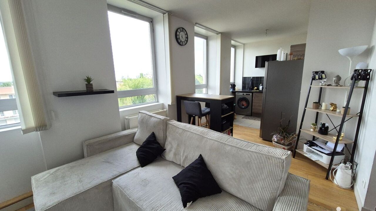 appartement 2 pièces 40 m2 à vendre à Évry-Courcouronnes (91000)