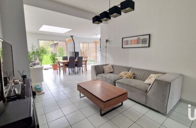 vente maison 378 000 € à proximité de La Chapelle-d'Armentières (59930)