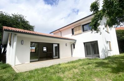 vente maison 1 200 000 € à proximité de Briscous (64240)