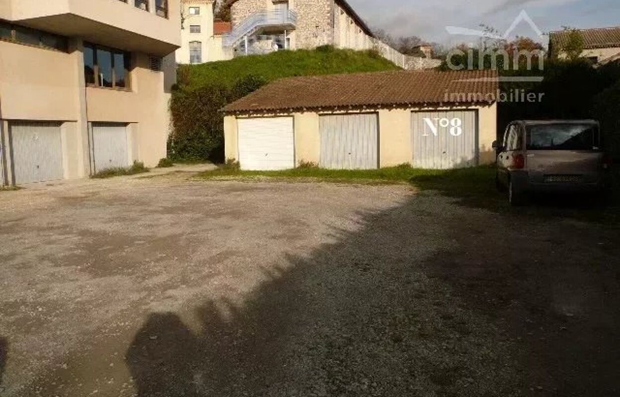 garage  pièces 16 m2 à louer à Le Teil (07400)