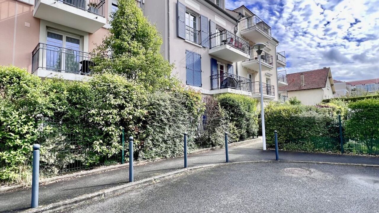 appartement 2 pièces 43 m2 à vendre à Ozoir-la-Ferrière (77330)