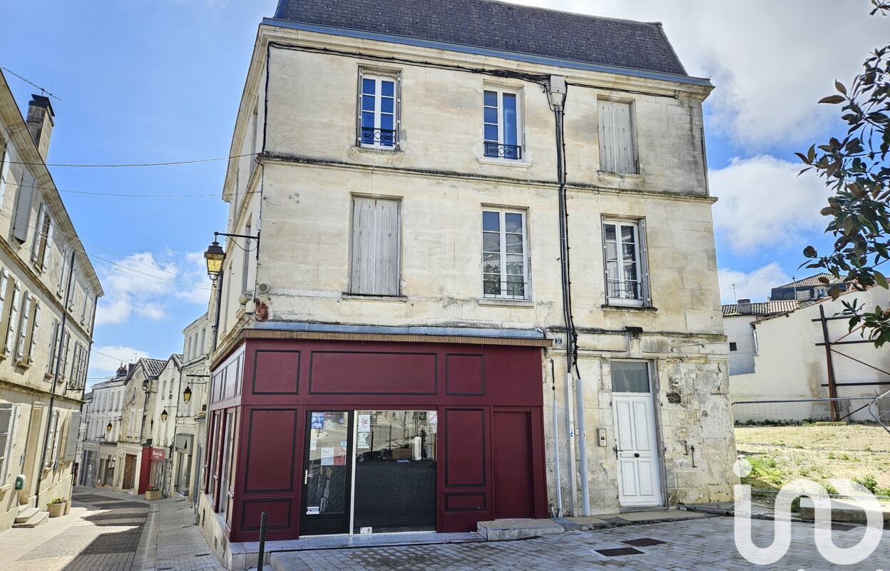 immeuble  pièces 234 m2 à vendre à Barbezieux-Saint-Hilaire (16300)