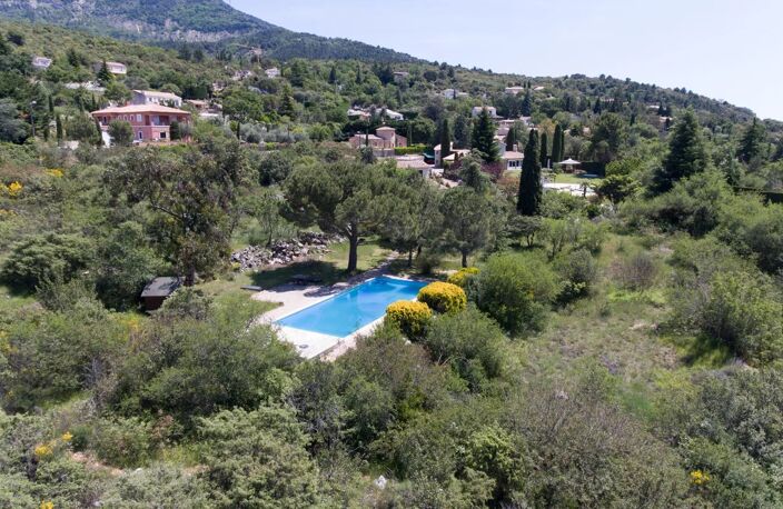 SAINT MARTIN DE PEILLE 'LES LACS' - PROPRIETE 6P 160M² | TERRAIN — photo 5