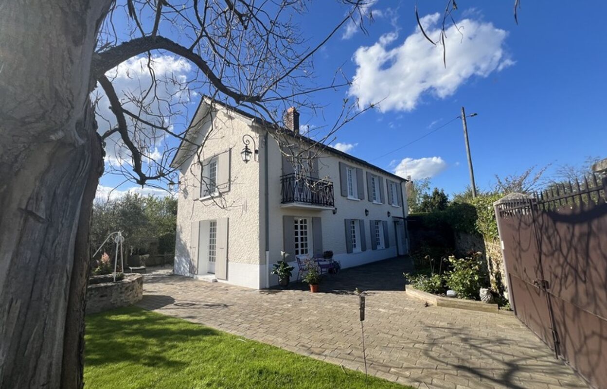 maison 6 pièces 239 m2 à vendre à Les Essarts-le-Roi (78690)