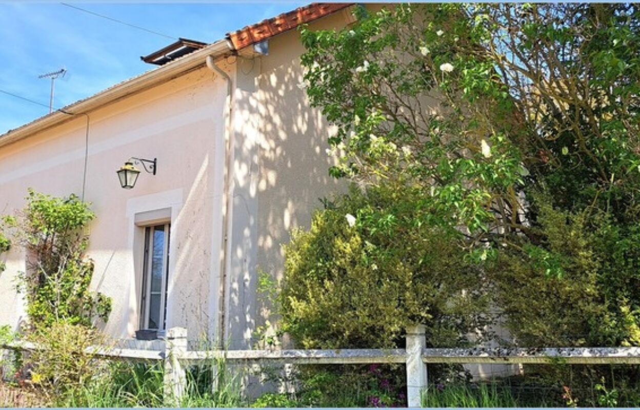 maison 6 pièces 160 m2 à vendre à Jouet-sur-l'Aubois (18320)