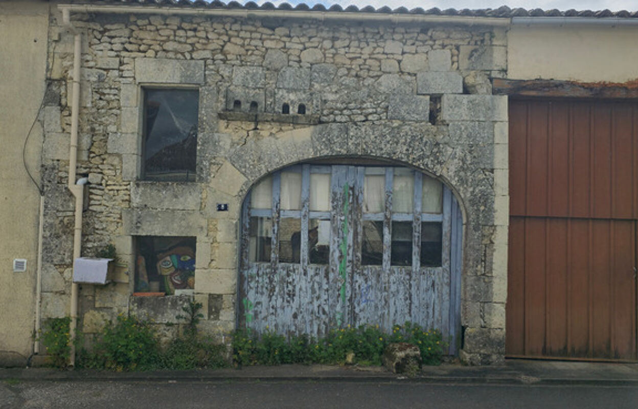 immeuble  pièces 70 m2 à vendre à Mosnac (17240)