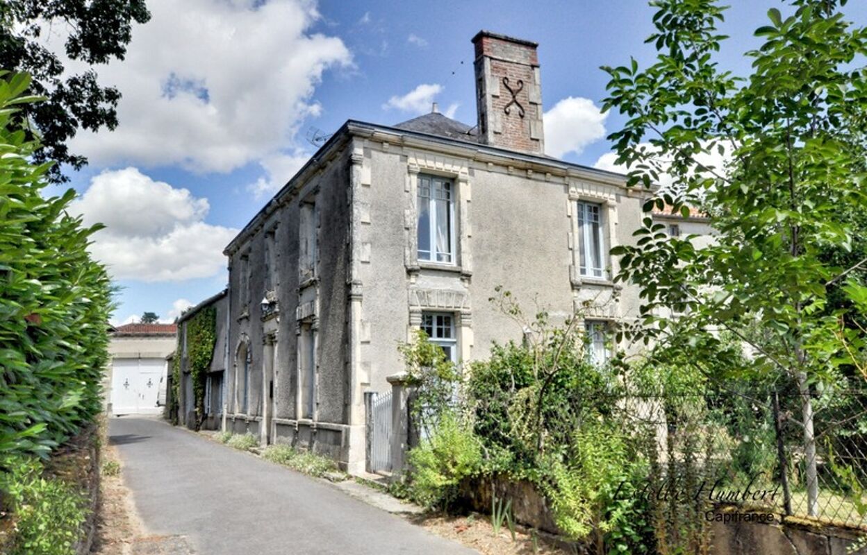 maison 7 pièces 131 m2 à vendre à Vouvant (85120)