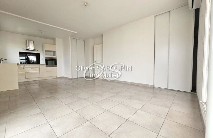 T4 DERNIER ETAGE AVEC TOIT TERRASSE DE 75m2 ET VUE PANORAMIQUE — photo 3