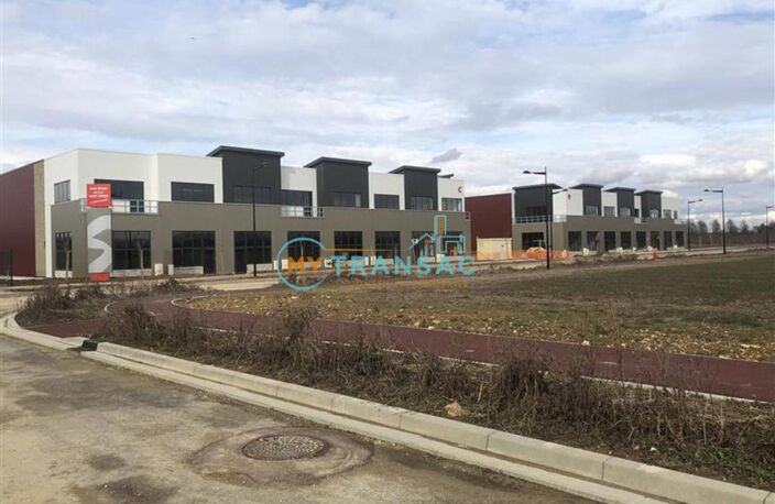 A VENDRE local d'activité de 464m² dont 104m² de bureaux d'accompagnement — photo 4