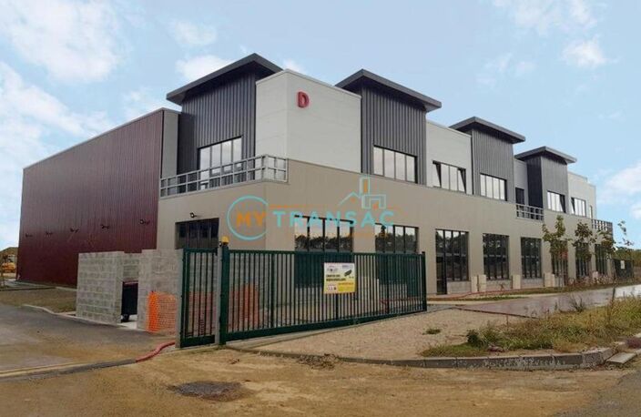 A VENDRE local d'activité de 464m² dont 104m² de bureaux d'accompagnement — photo 5