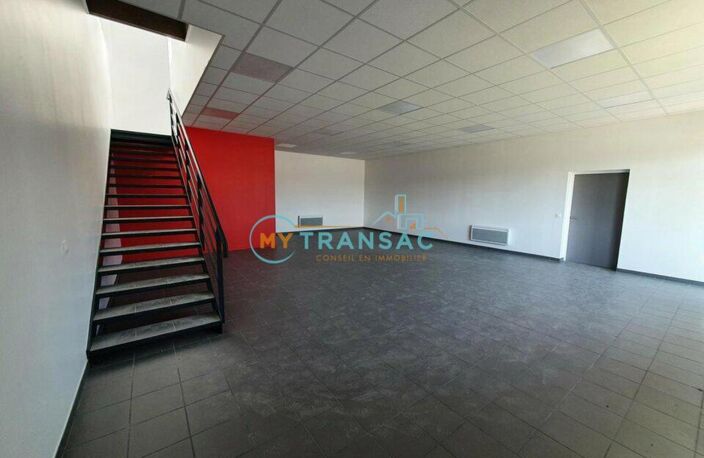 A VENDRE local d'activité de 423m² dont 101m² de bureaux d'accompagnement — photo 5