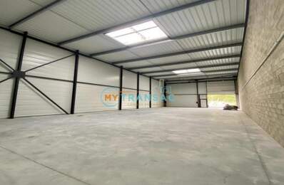 A VENDRE local d'activité de 423m² dont 101m² de bureaux d'accompagnement — photo du bien