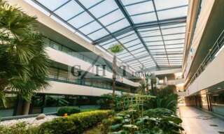 Bureau  123 m² à louer à Valbonne (06560)