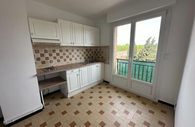 location appartement 695 € CC /mois à proximité de Cornillon-Confoux (13250)