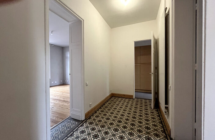 APPARTEMENT T5 DUPLEX 130 M2 - LA MADELEINE ROMARIN — photo 2
