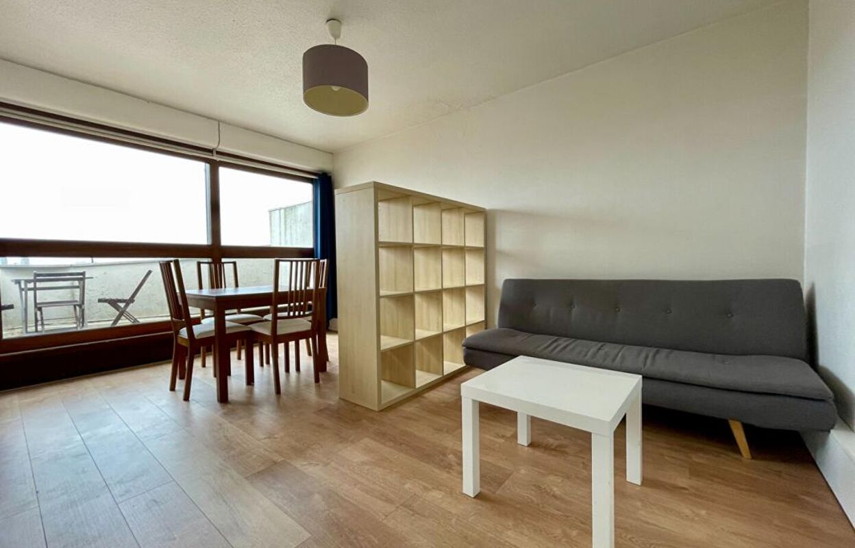 appartement 1 pièces 24 m2 à vendre à Bordeaux (33800)