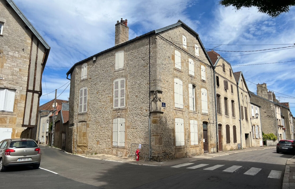maison 12 pièces 260 m2 à vendre à Langres (52200)