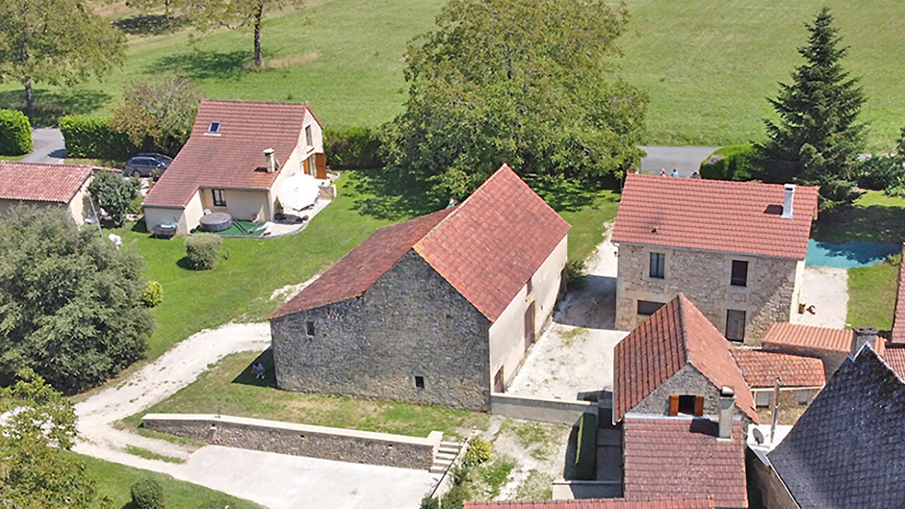 maison 11 pièces 226 m2 à vendre à Marcillac-Saint-Quentin (24200)