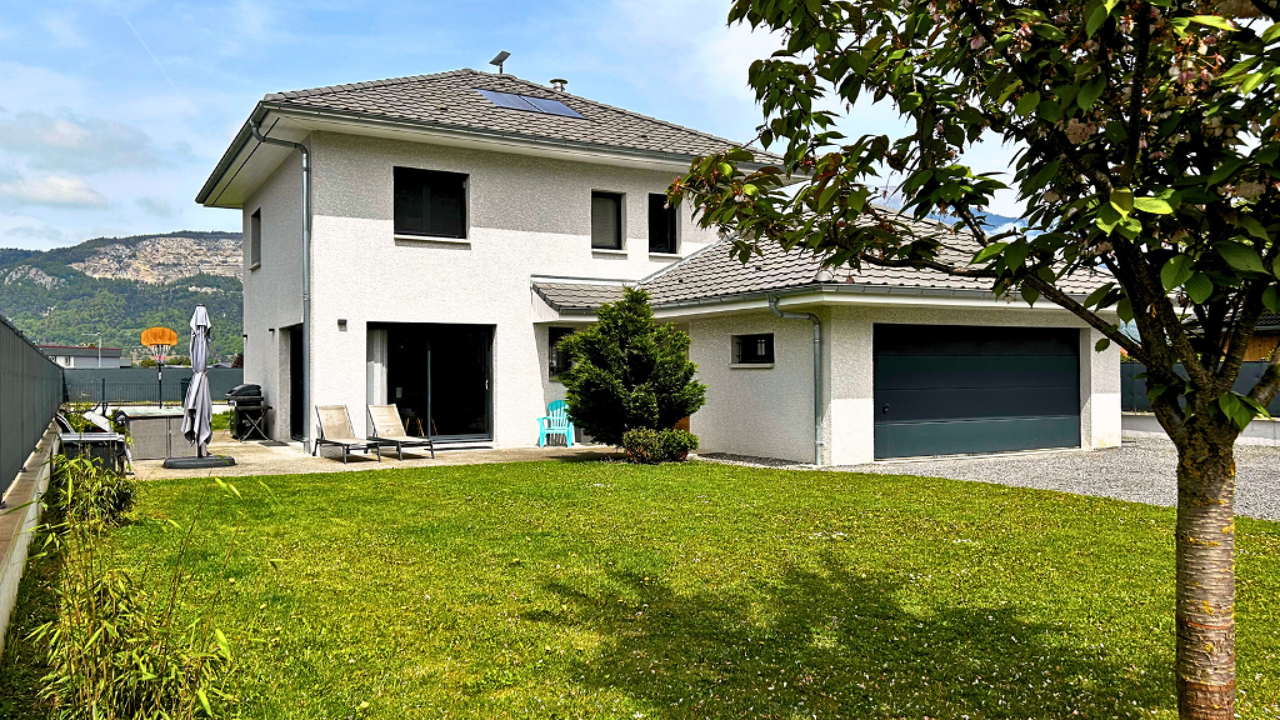 maison 4 pièces 128 m2 à vendre à Saint-Pierre-en-Faucigny (74800)