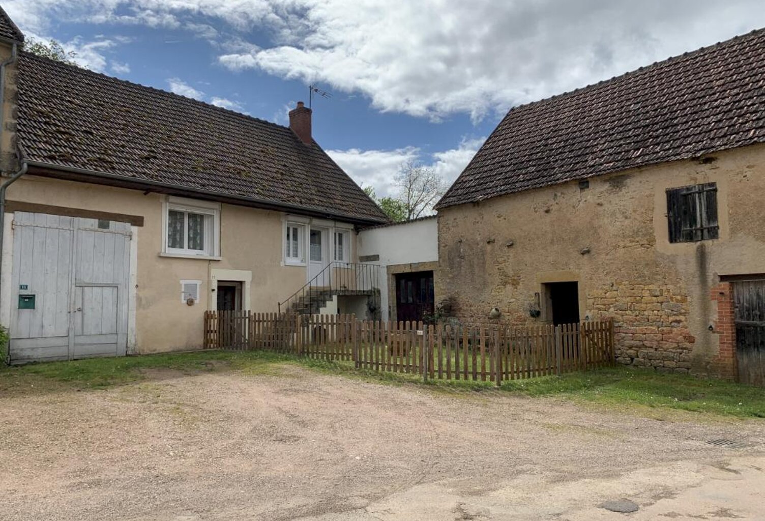 Maison de campagne / Charmant village / proche du  Morvan — photo 1